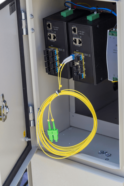 Fabricant d armoires métalliques pour installations de fibre optique